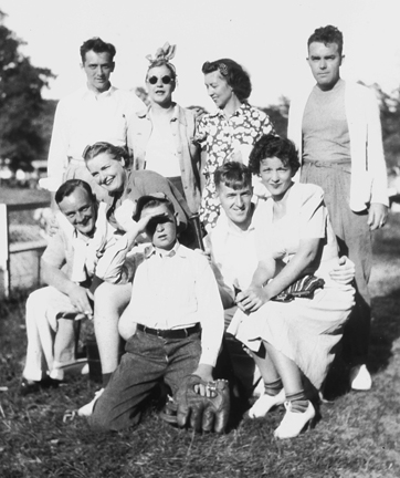 1939 CHARLES FRIENDS 02