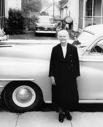 1940 21 LILLIE LYNCH#3EE953